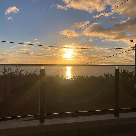 Calheta Ocean View Apartment 2 - Air Condition Estreito Da Calheta Luaran gambar